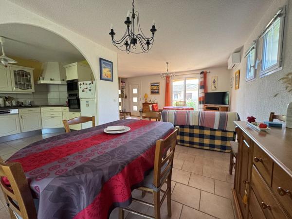 Vente                                                      Maison
                        
                     4 pièces                                         à La Londe-les-Maures