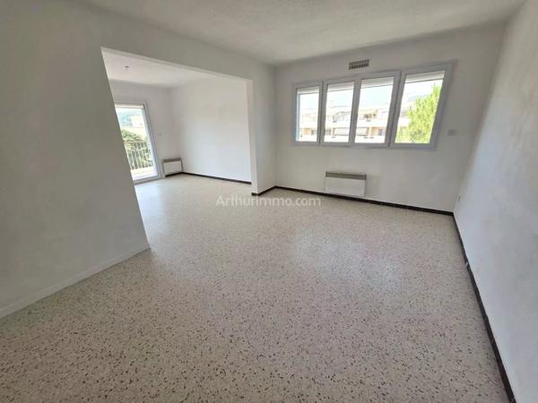 Vente                                                      Appartement
                        
                     4 pièces                      90 m2                     à Draguignan