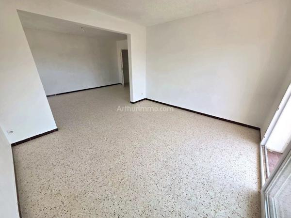 Vente                                                      Appartement
                        
                     4 pièces                      90 m2                     à Draguignan