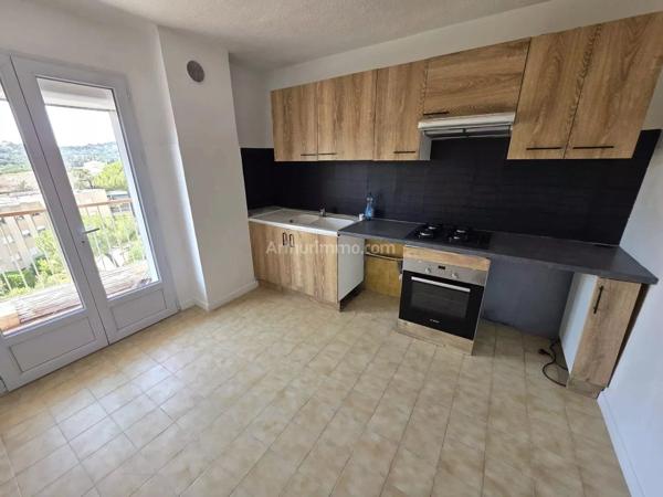 Vente                                                      Appartement
                        
                     4 pièces                      90 m2                     à Draguignan