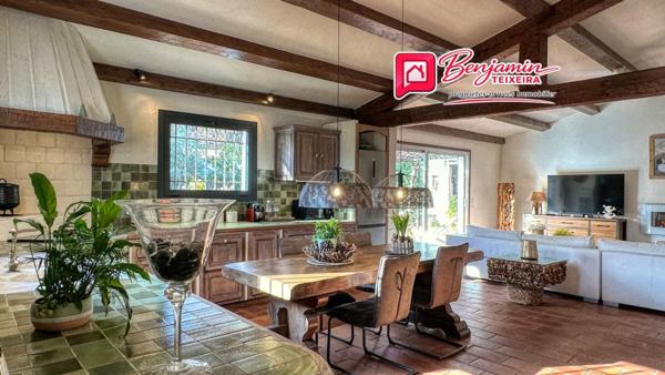 Villa Roquebrune Sur Argens 6 pièce(s) 145 m2 avec dépendance