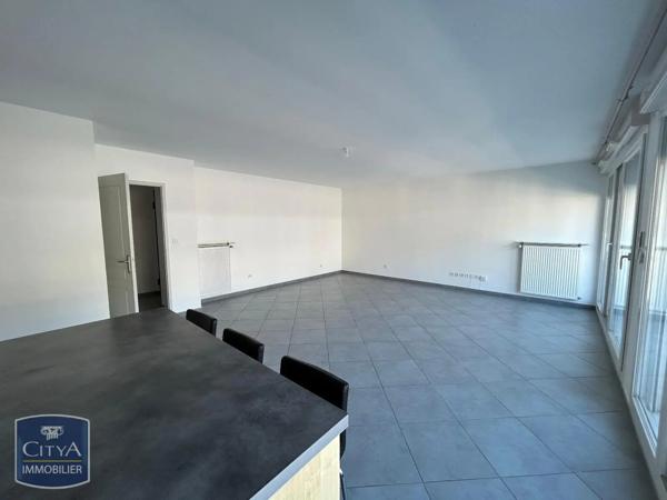 Appartement à louer 3 pièces 73.89m² Aix-les-Bains (73100)