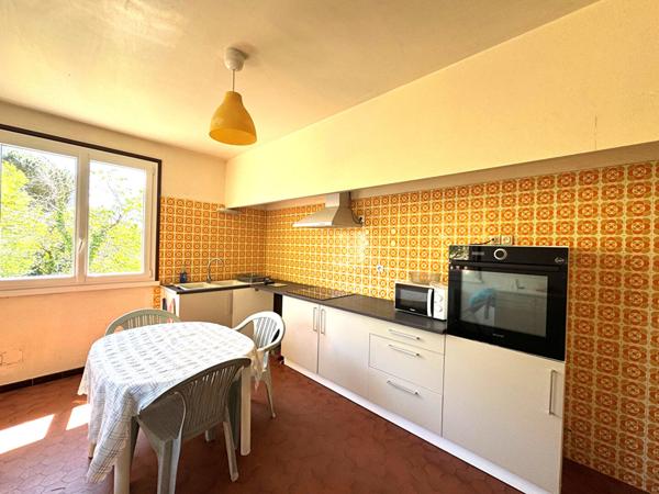 Maison L Isle Jourdain sur presque 5 000m² de terrain