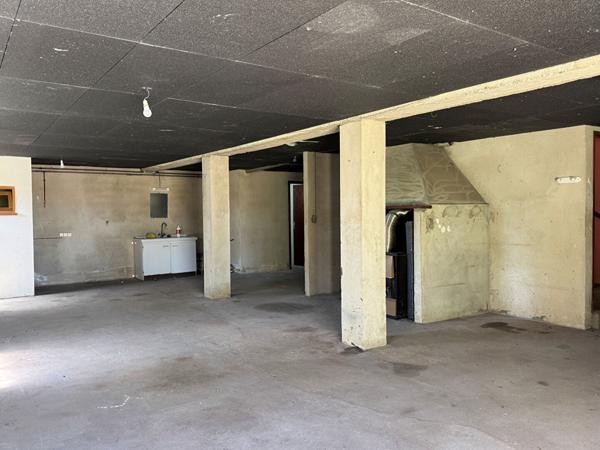 Maison L Isle Jourdain sur presque 5 000m² de terrain