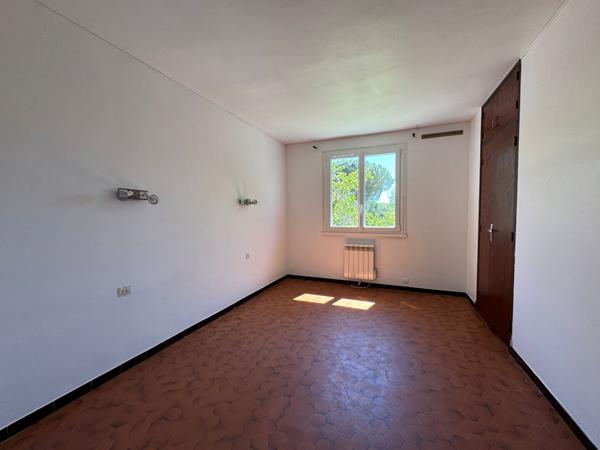 Maison L Isle Jourdain sur presque 5 000m² de terrain