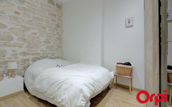 Appartement à vendre    3 pièces •  Bourgoin-Jallieu