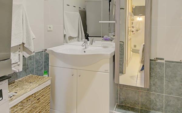 Appartement à vendre    3 pièces •  Bourgoin-Jallieu