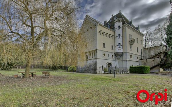 Appartement à vendre    3 pièces •  Bourgoin-Jallieu