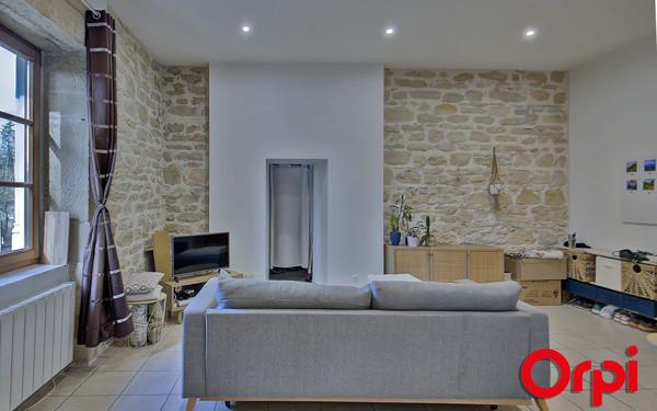 Appartement à vendre    3 pièces •  Bourgoin-Jallieu