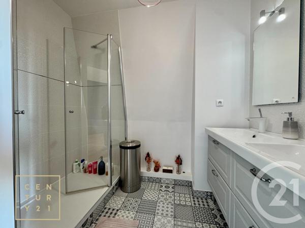 Appartement F5 à vendre  5 pièces - 111 m2 SERRIS - 77