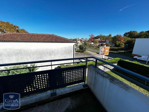 Appartement à louer 2 pièces 46.14m² Saint-Pierre-du-Mont (40280)