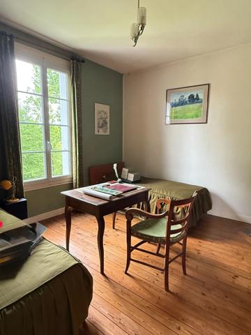 EN EXCLUSIVITE Maison 184m², 4 chambres avec dépendances sur 4396m² de terrain 149 900 €