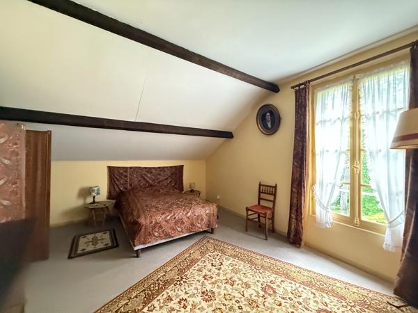 EN EXCLUSIVITE Maison 184m², 4 chambres avec dépendances sur 4396m² de terrain 149 900 €