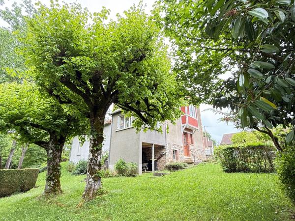 EN EXCLUSIVITE Maison 184m², 4 chambres avec dépendances sur 4396m² de terrain 149 900 €