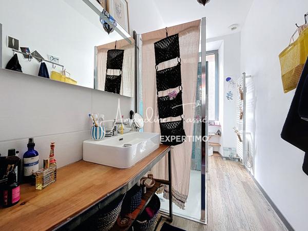 Millau (12100) Maison de ville, pleine de charme au cœur de Millau – 129,5 m², 3 à 5 chambres, deux box