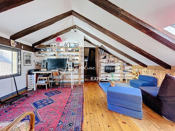 Millau (12100) Maison de ville, pleine de charme au cœur de Millau – 129,5 m², 3 à 5 chambres, deux box