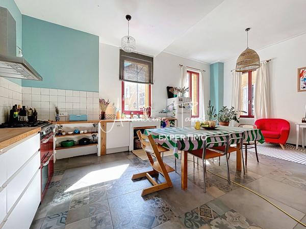 Millau (12100) Maison de ville, pleine de charme au cœur de Millau – 129,5 m², 3 à 5 chambres, deux box