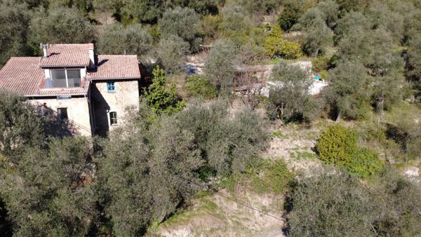 Breil-sur-Roya (06540) Maison mitoyenne avec piscine dans les oliviers