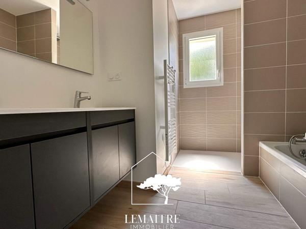 Maison neuve 4 chambres + garage proximité commerces