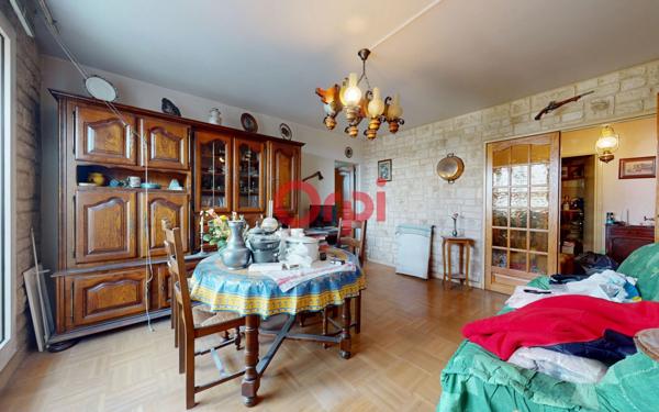 Appartement à vendre    3 pièces • 62,02 m2 Aulnay-sous-Bois