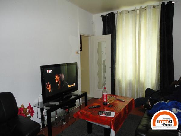 CENTRE VILLE DE SAINT SEVER - Maison mitoyenne sans jardin de 67,22 m²