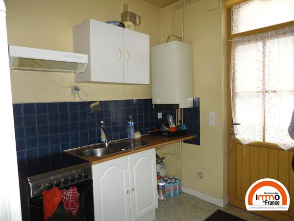 CENTRE VILLE DE SAINT SEVER - Maison mitoyenne sans jardin de 67,22 m²