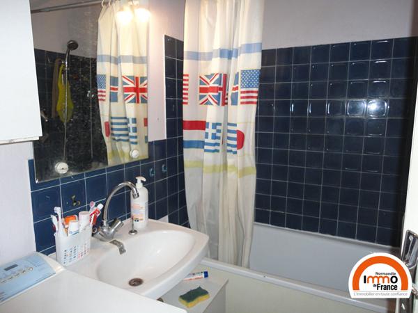 CENTRE VILLE DE SAINT SEVER - Maison mitoyenne sans jardin de 67,22 m²