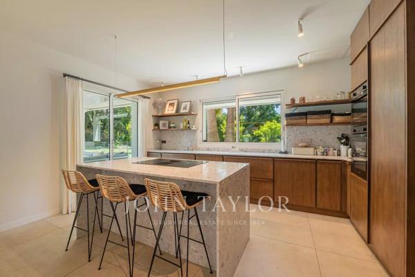 Villa familiale d’exception dans un domaine privé