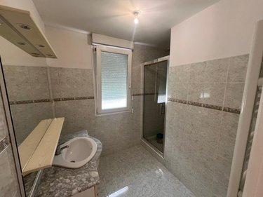 Immeuble à vendre à Thiberville dans l'Eure (27230), ref : 14058-1589