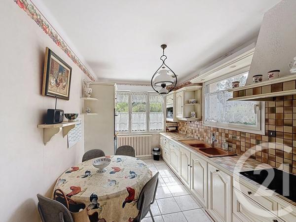 Maison à vendre  6 pièces - 150 m 2   LANNION  - 22