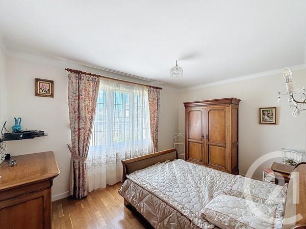 Maison à vendre  6 pièces - 150 m 2   LANNION  - 22