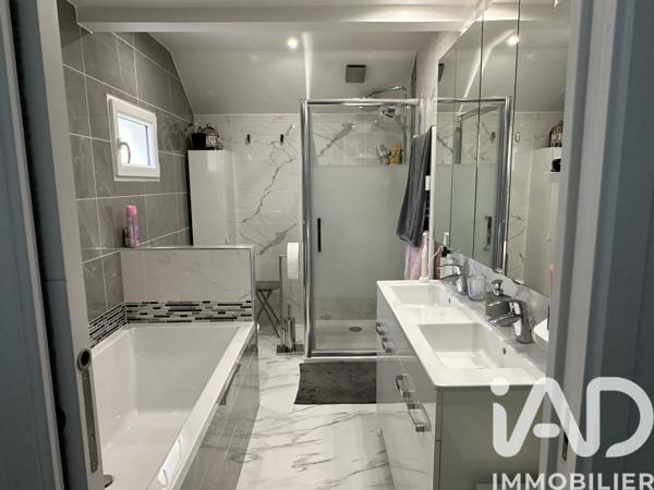 Maison à vendre 5 pièces 135 m² Chatou