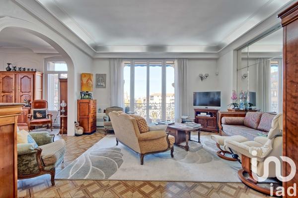 Appartement 5 pièces de 184 m² à Toulon (83000)