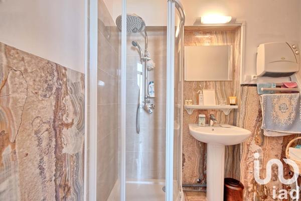 Appartement 5 pièces de 184 m² à Toulon (83000)