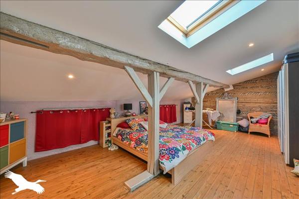 Maison à vendre |  Villeneuve-Tolosane |  7 pièces | 243 m²