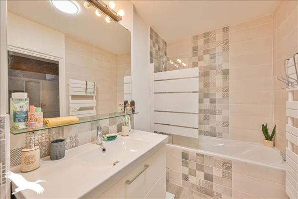 Maison à vendre |  Villeneuve-Tolosane |  7 pièces | 243 m²