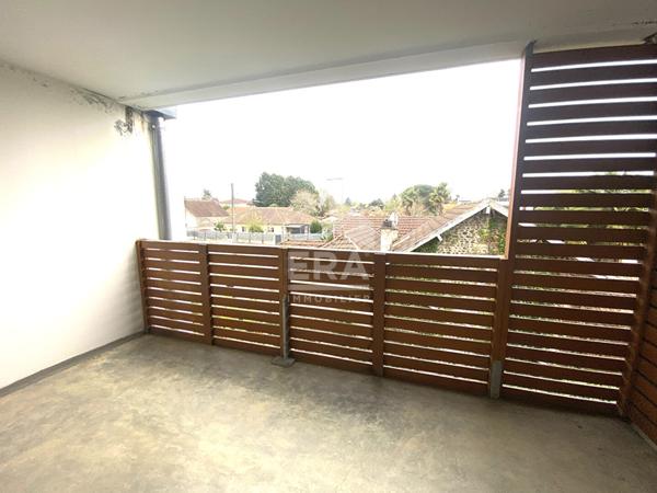 Pau - Quartier Le Hameau : appartement T3 de 70 m² avec  terrasse, parking et cave