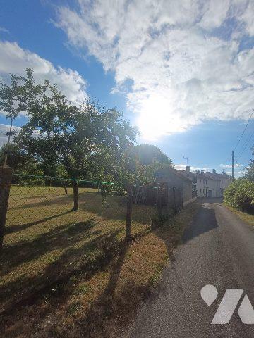 MAISON de 200 m² avec TERRAINS et DEPENDANCES