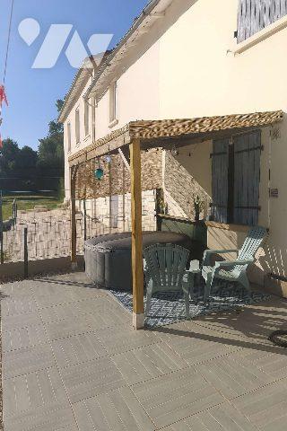 MAISON de 200 m² avec TERRAINS et DEPENDANCES