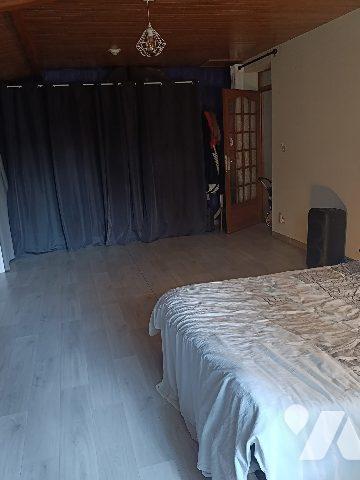 MAISON de 200 m² avec TERRAINS et DEPENDANCES