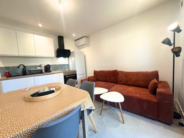 Fréjus (83370) Appartement 2 pièces rénové et meublé avec terrasse et piscine et parking privé – Saint-Aygulf