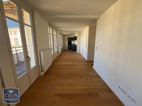 Appartement à louer 3 pièces 66.83m² Metz (57000)