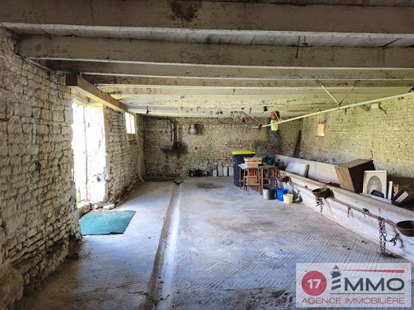 Longère et Hangar – Terrain – Thaire