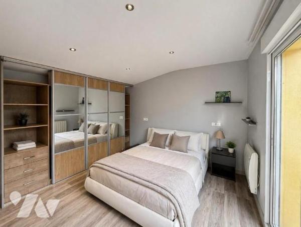 Maison à vendre à Surzur – Maison de bourg rénovée avec locataire en place – Hyper centre