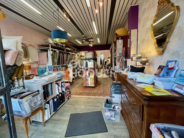 SAINT QUAY PORTRIEUX : A VENDRE LOCAL COMMERCIAL !