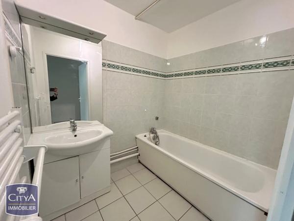 Appartement à vendre 2 pièces 46.44m² Lourdes (65100)