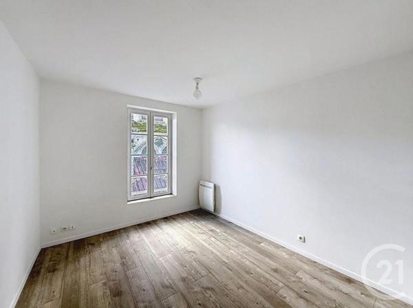 Immeuble à vendre  296 m2 VILLENEUVE SUR YONNE - 89