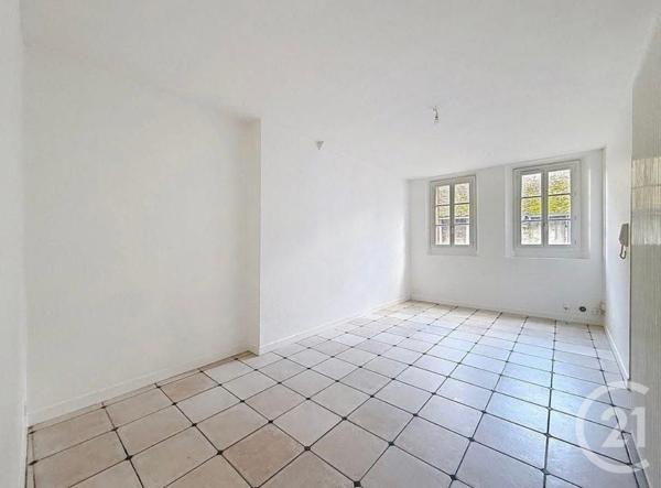 Immeuble à vendre  296 m2 VILLENEUVE SUR YONNE - 89