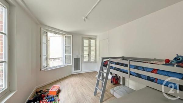 Immeuble à vendre  296 m2 VILLENEUVE SUR YONNE - 89