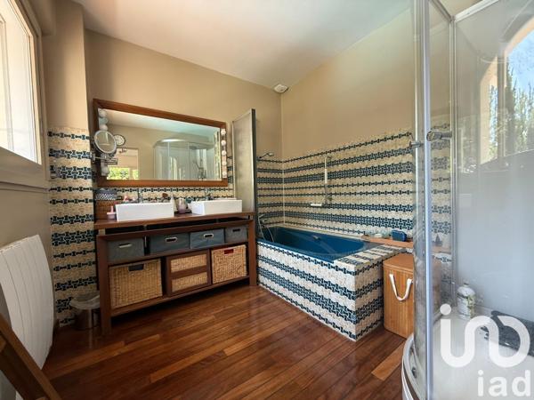 Maison à vendre 8 pièces 217 m² Plaimpied-Givaudins